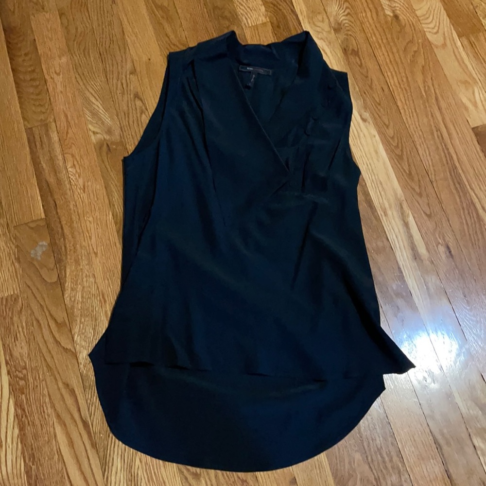 Black tunic style w button